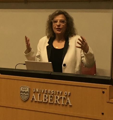 Dr. Doris Taylor (Texas Heart Institute) speaking to the audience at the Alberta Transplant Institute Research Day 2018