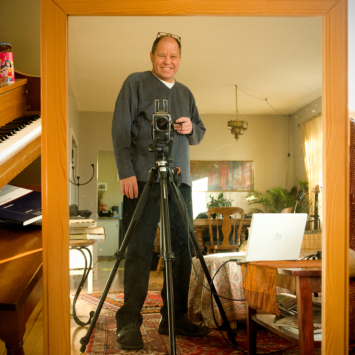 Richard photographing himself in a mirror in 2007.