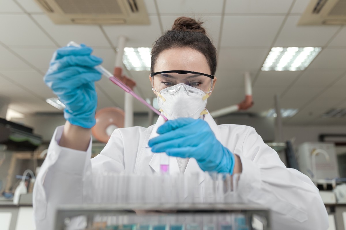 scientist-working-in-lab-covid-research.jpg