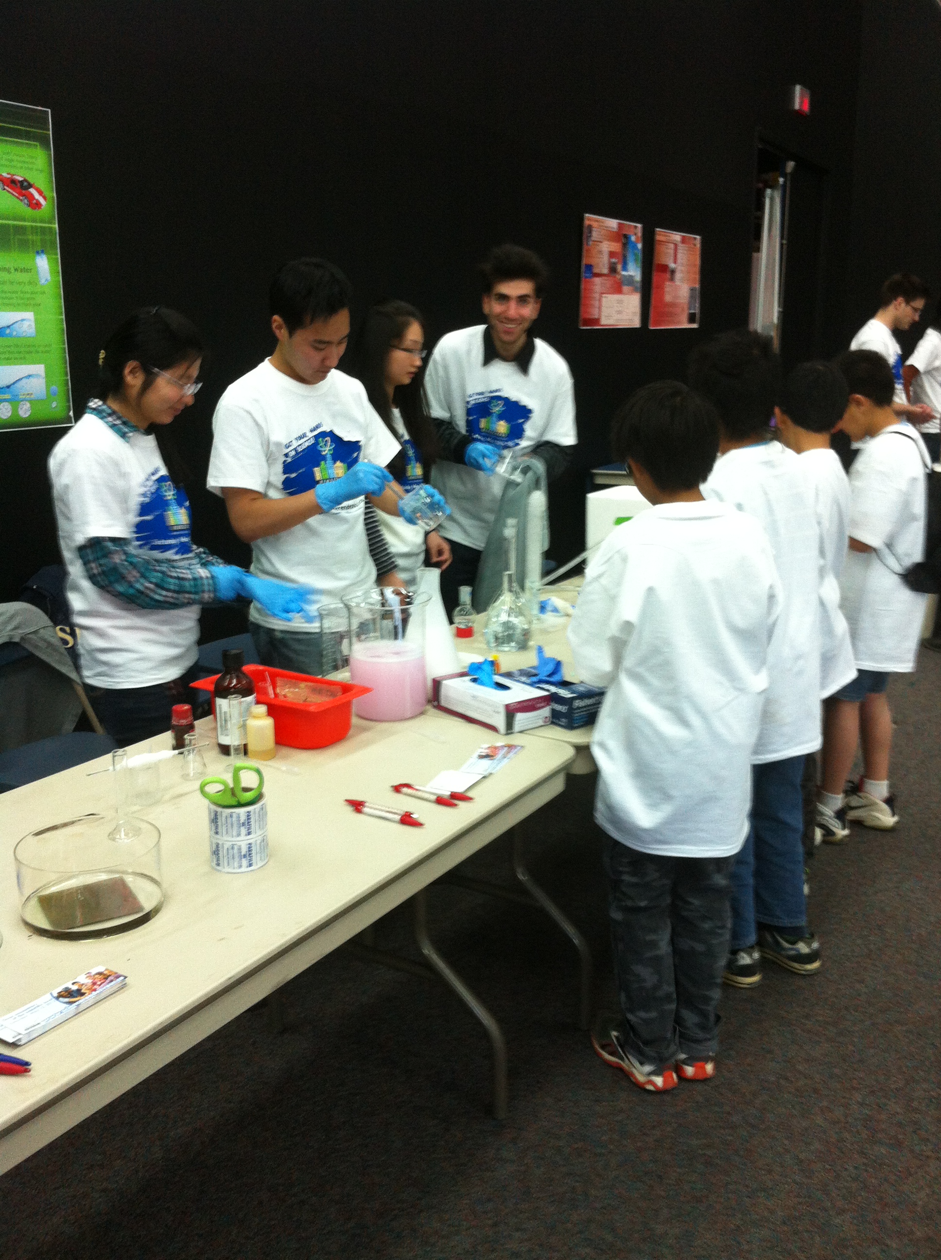 Members of the Dr. Serpe research group show polymer demos at Science Rendezvous