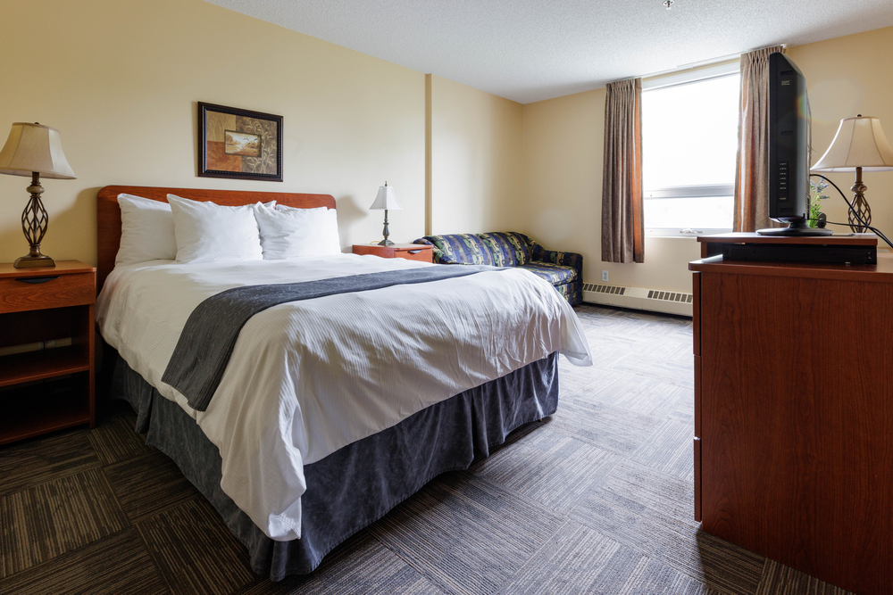Guest room.