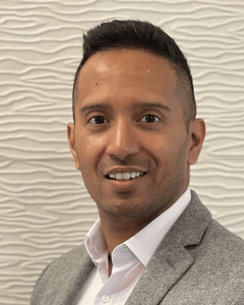 Dr. Janek Senaratne