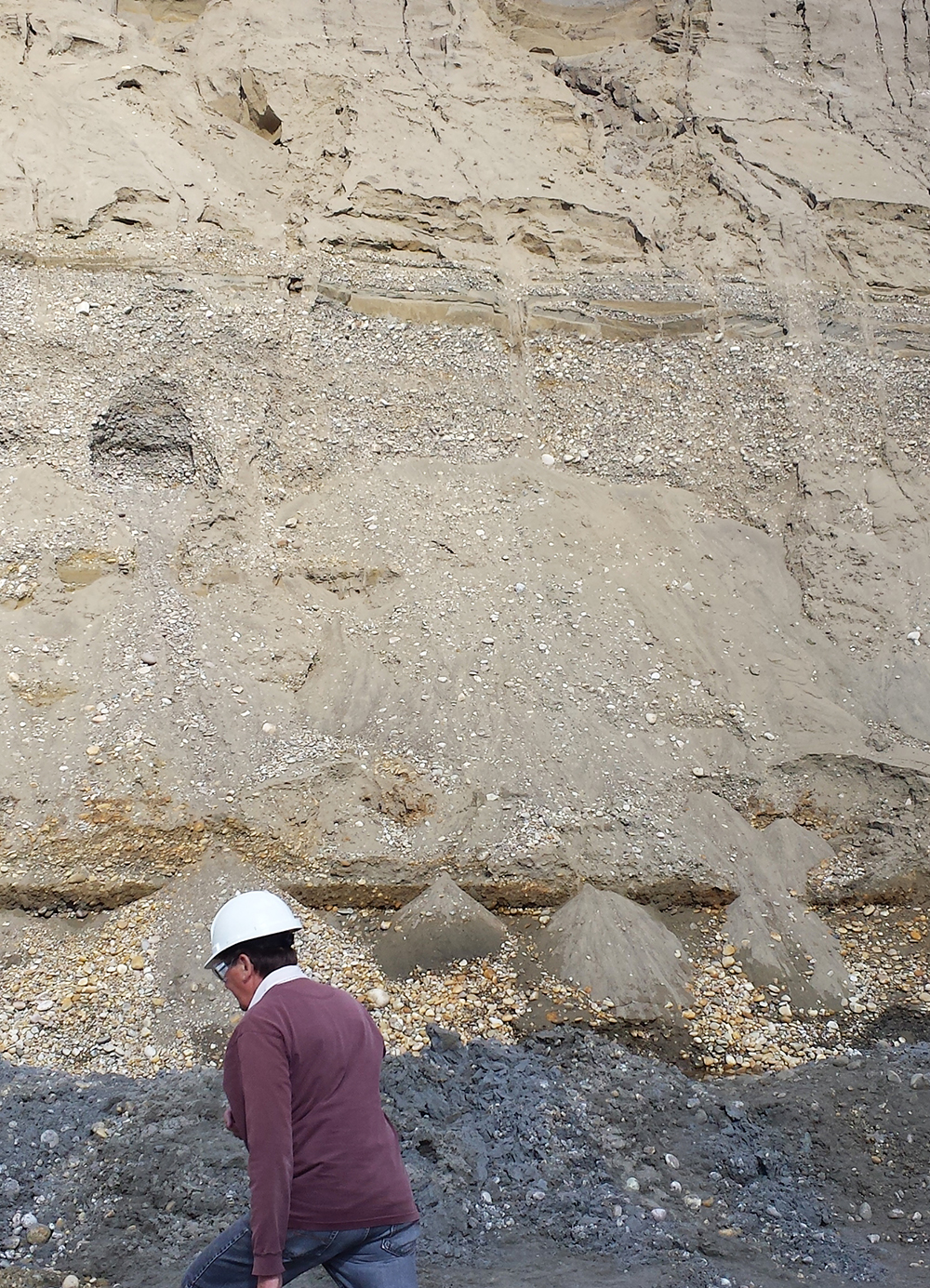 Outcrop of sand and gravel