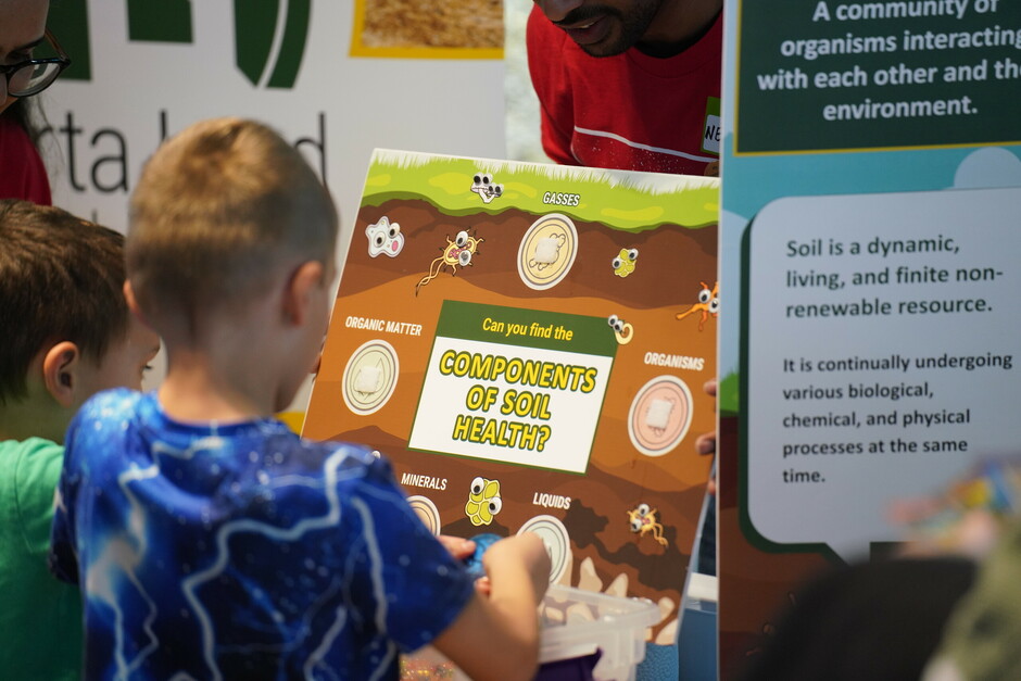 Kids leanign about soil health