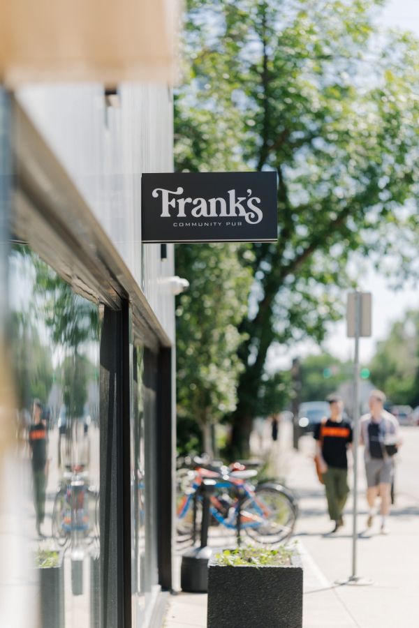 franks-pub-outdoors.jpg