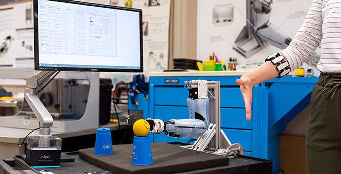 Bionics imaging in a lab.