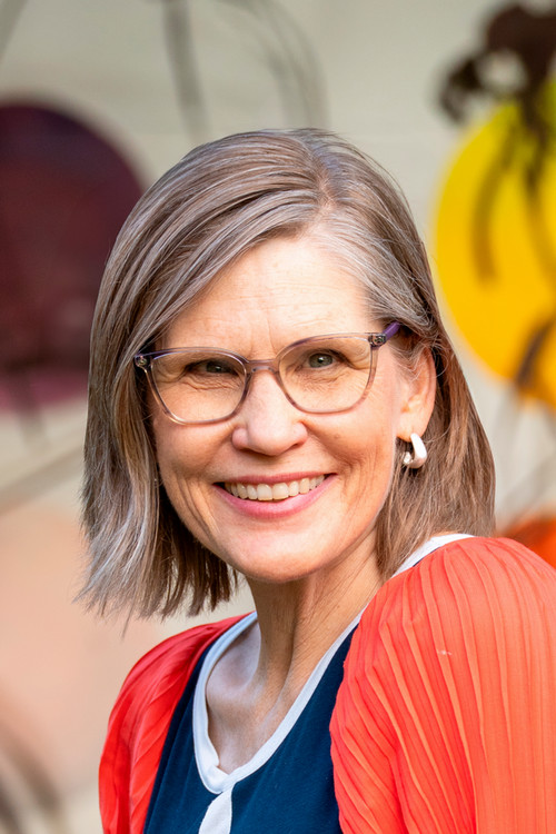 Headshot of Jennifer Jennings of the Alberta School of Business