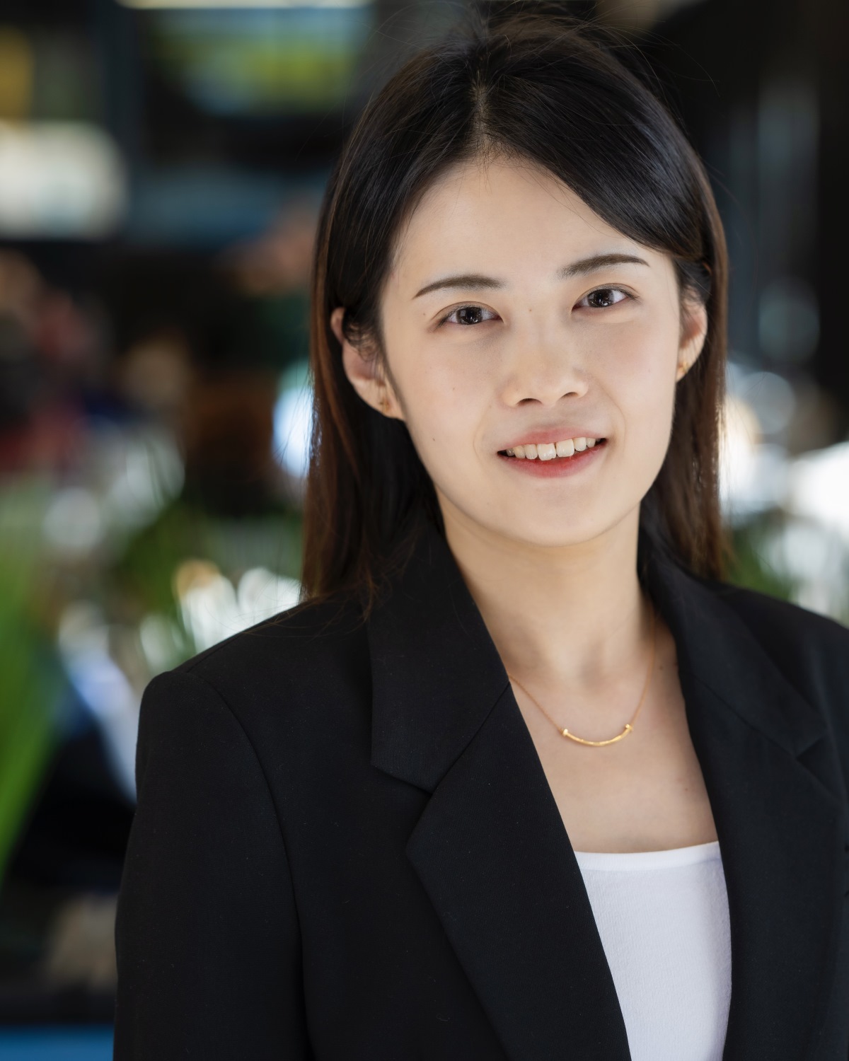 Lifeng headshot 