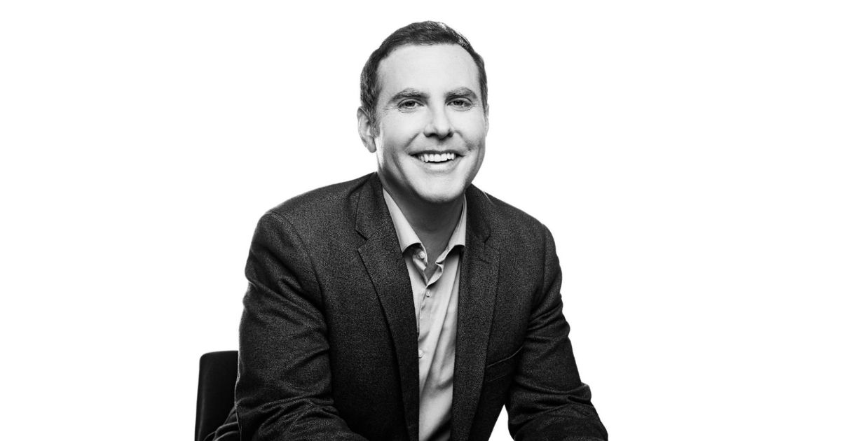 Headshot of Sean Murphy