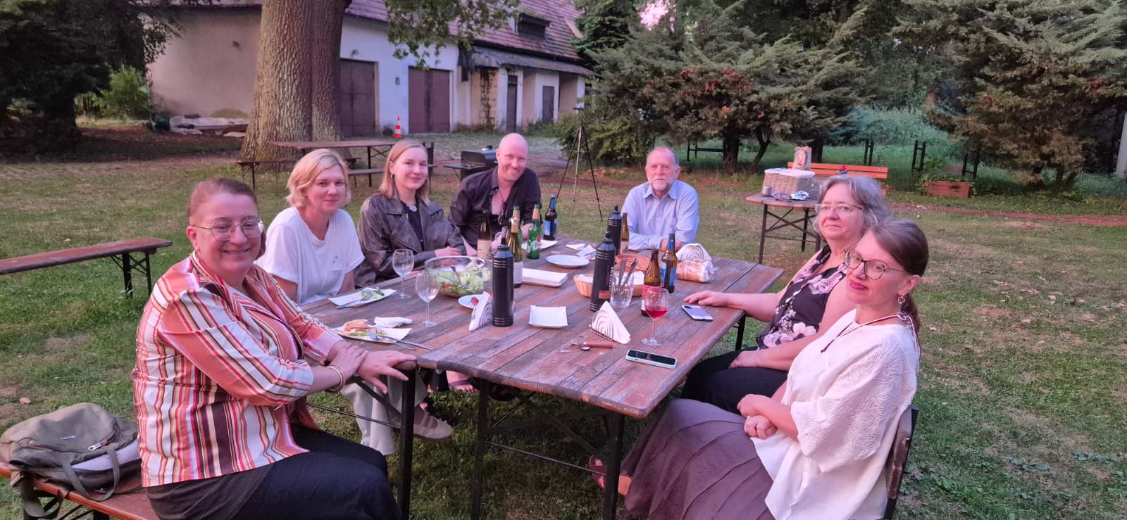 TUR residents meet with local Ukrainian literary activists.