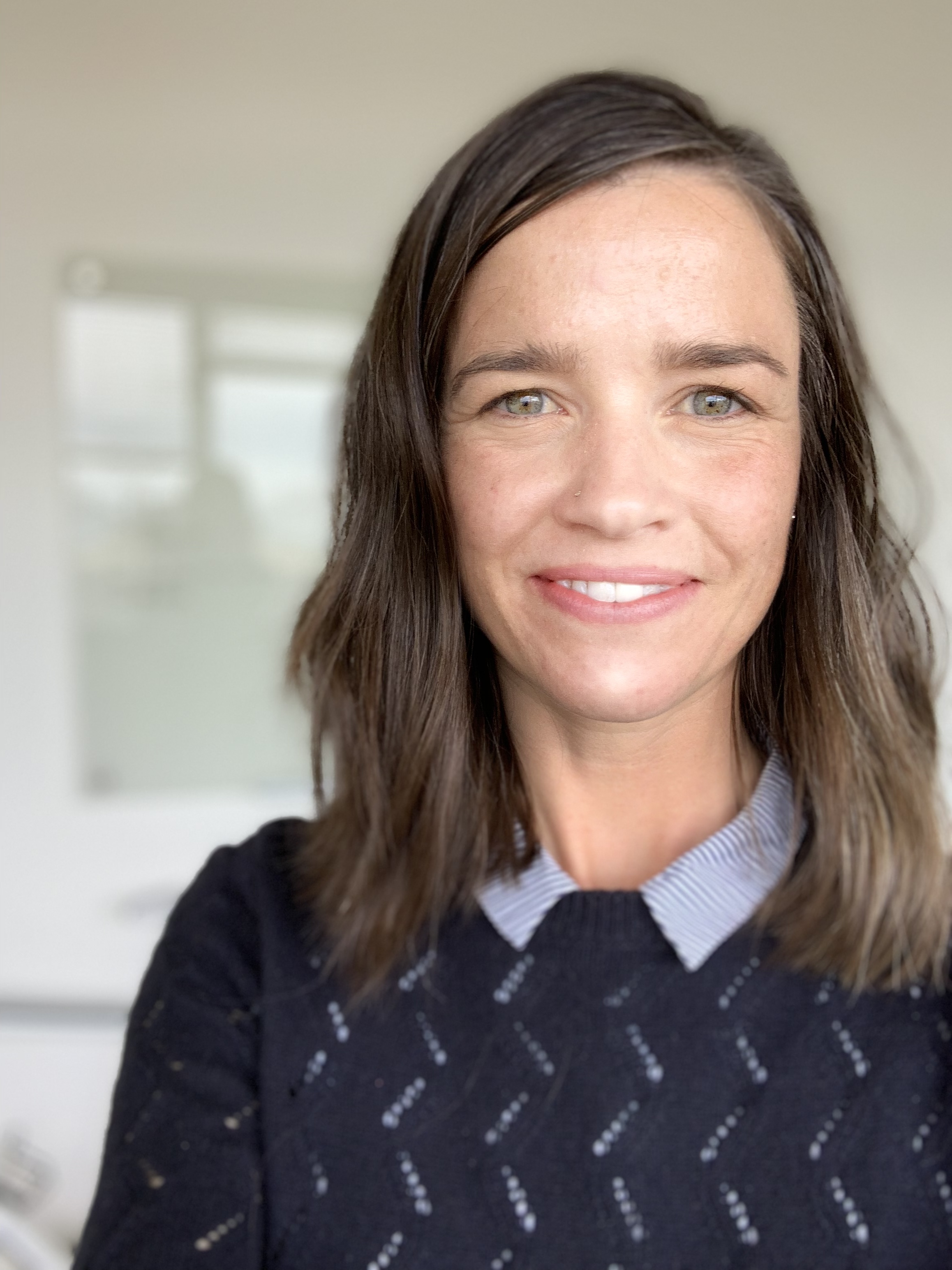 Dr. Anna Taylor