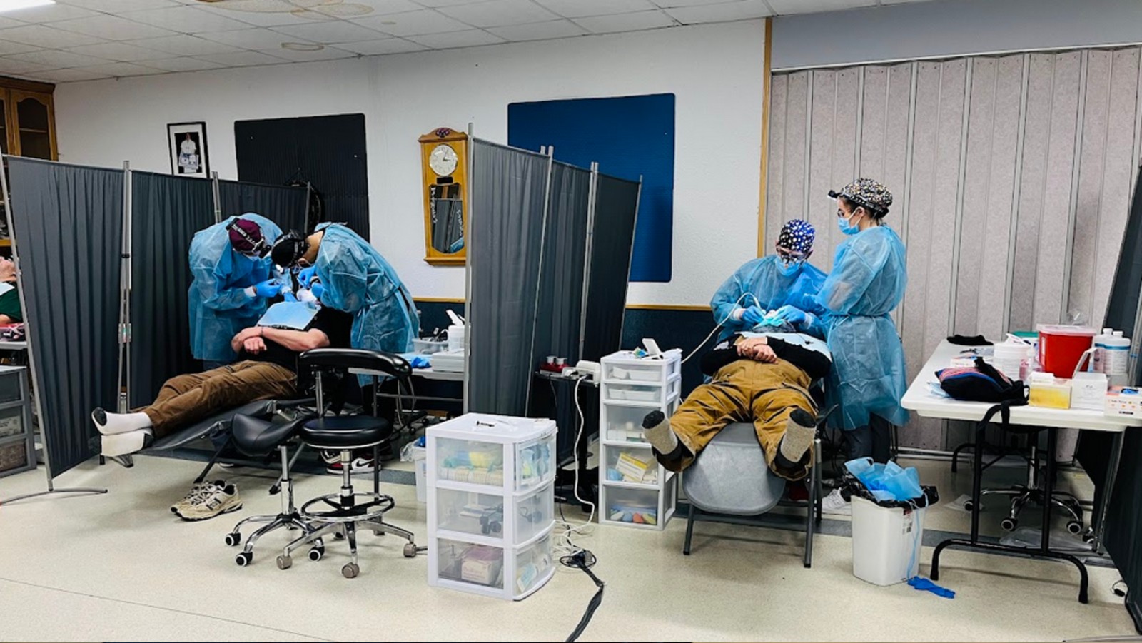 U of A dental students treating patients