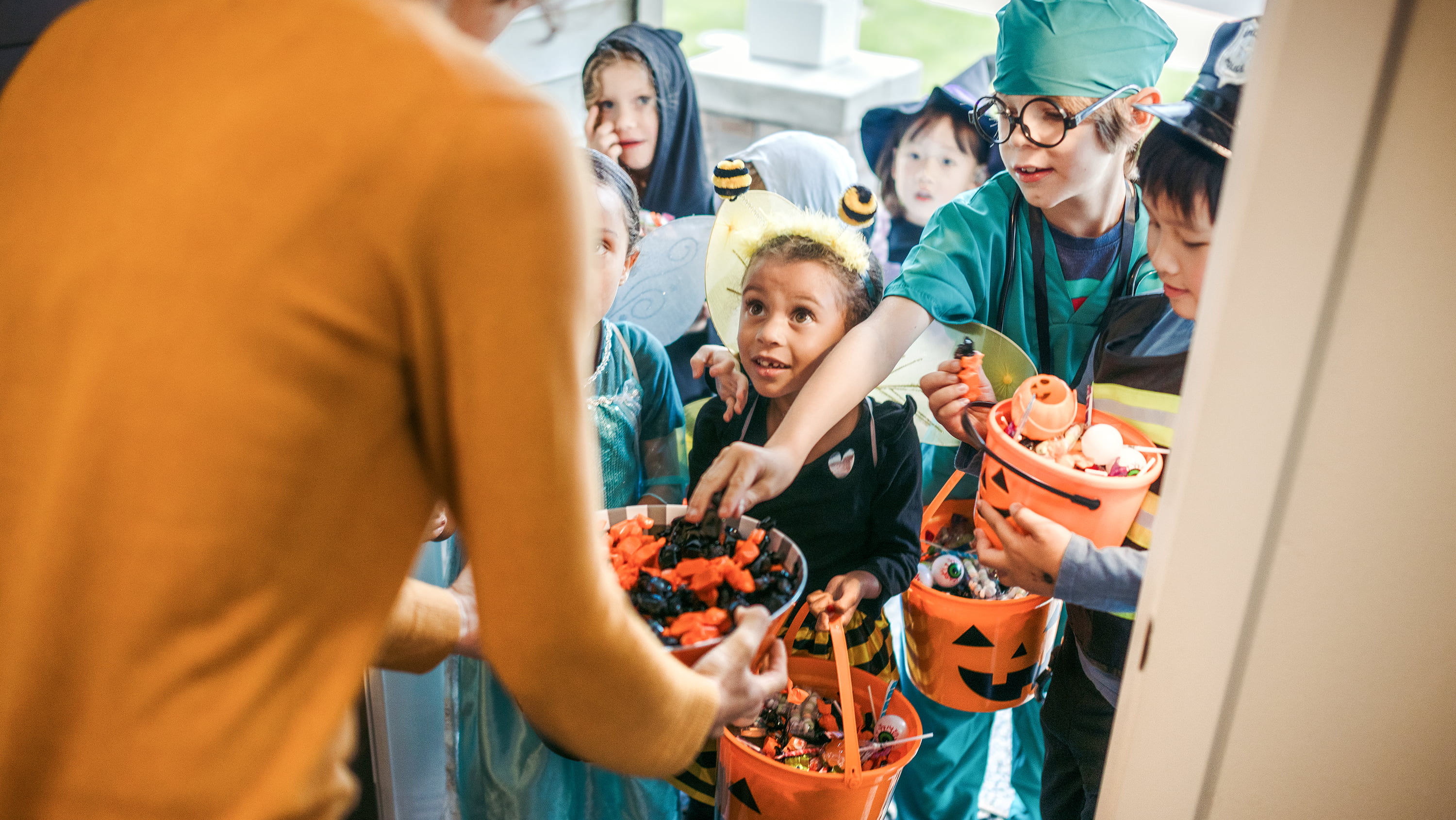 251031-halloween-read-main-16x9-3000.jpg