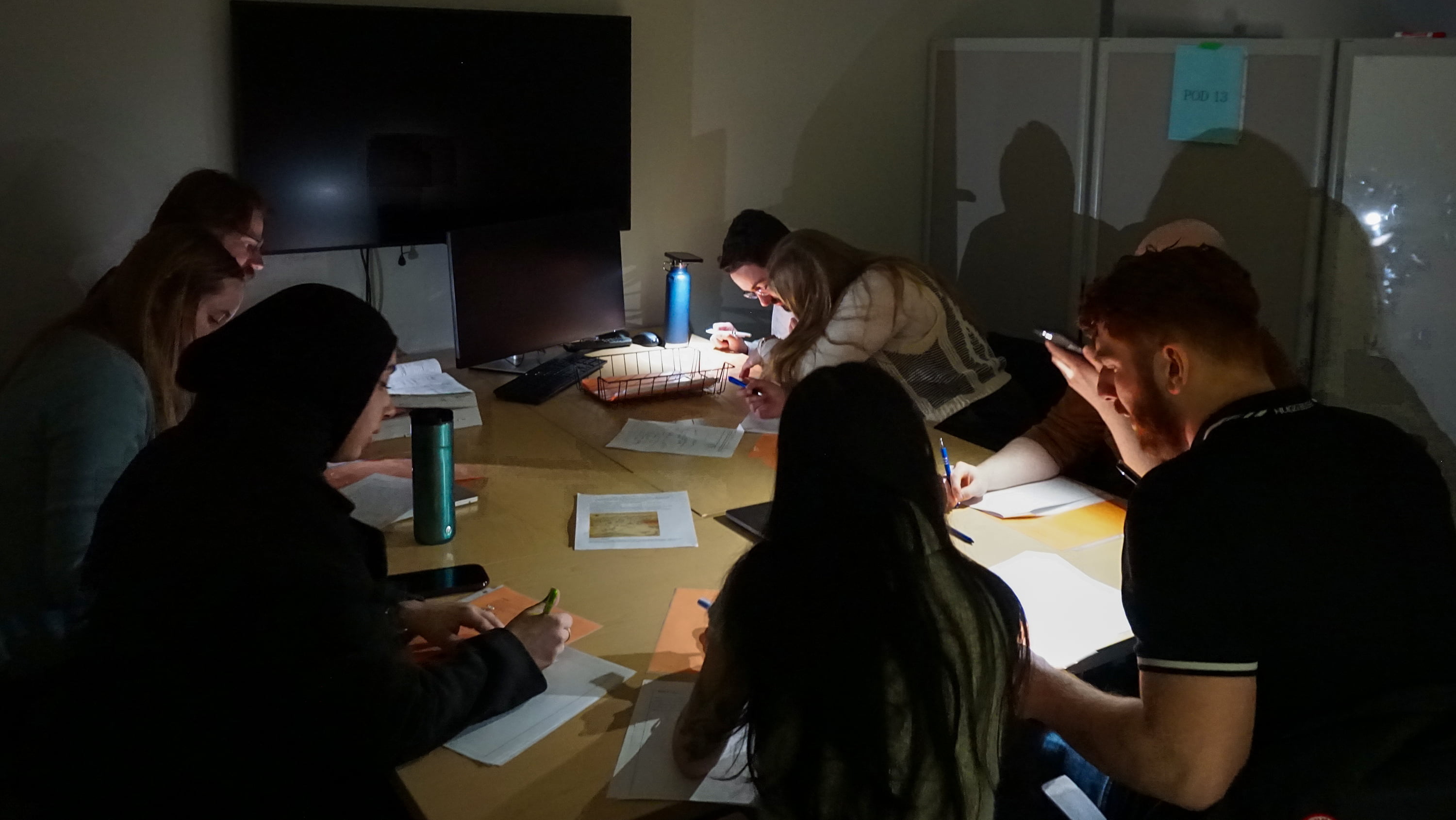 Nathaniel Fernetti's team carries on even after the power cut out