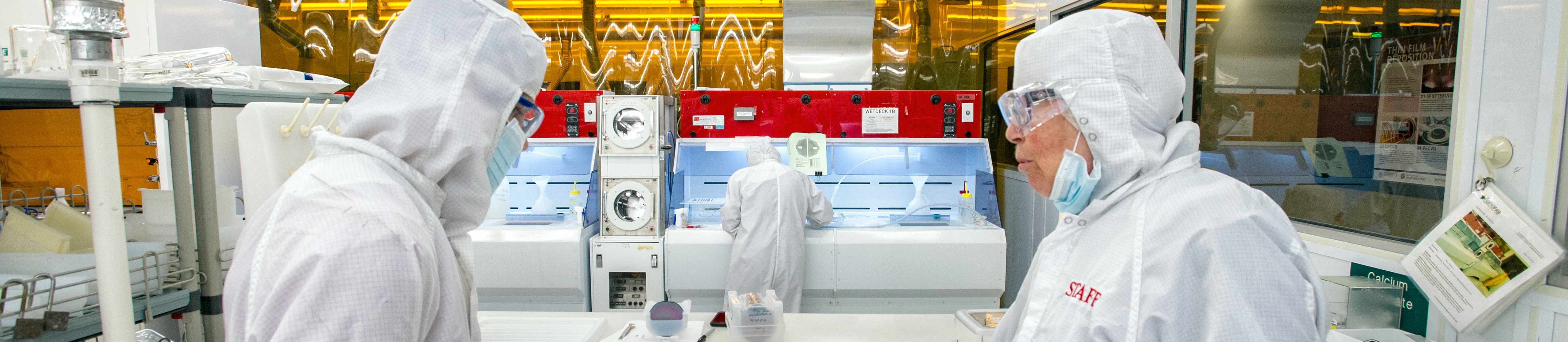 Two researchers in the U of A nanoFAB clean room