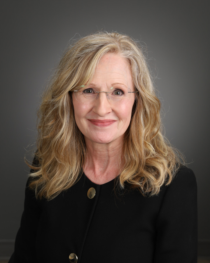 Laura Dust