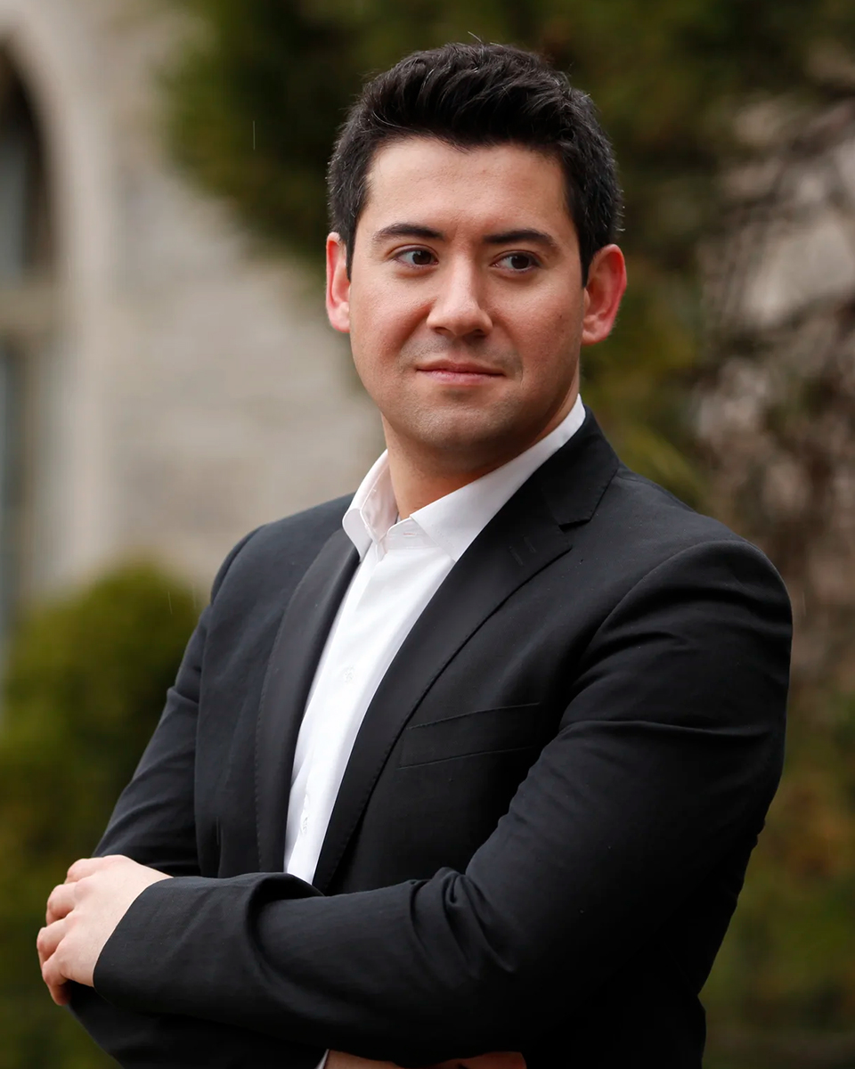headshot of brian deedrick