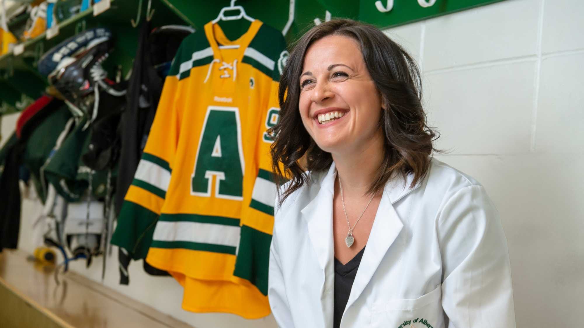 Photo of a smiling alumni from the DDS program.