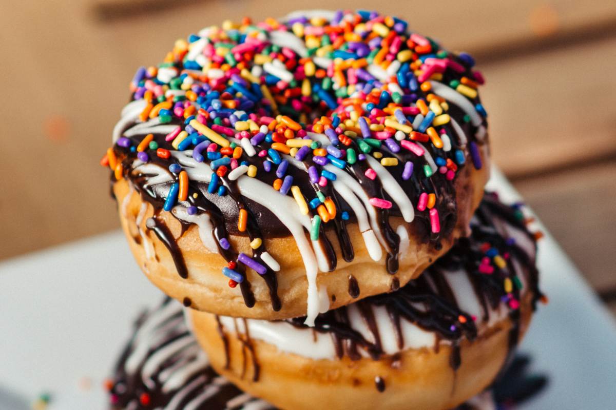 Psychologist Maddi Genovese explains how to tune into our needs to curb the stress eating habit. 