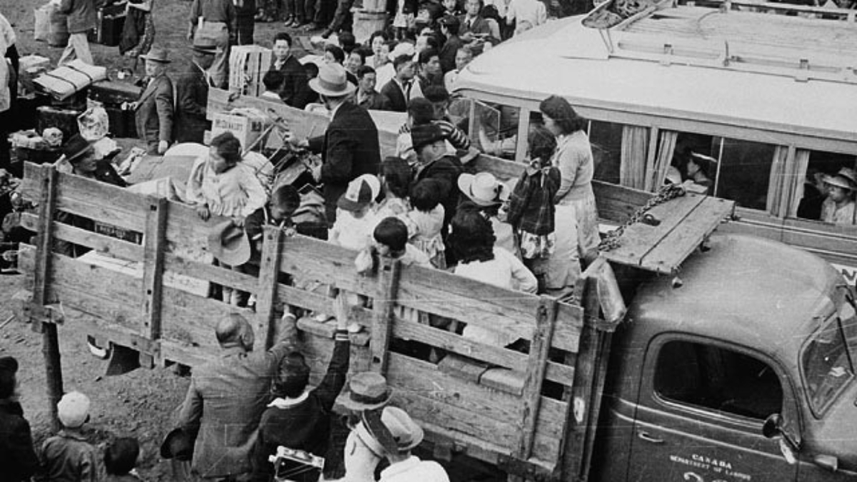 Japanese Canadians are relocated to internment camps in the interior of British Columbia in 1942. A new directory offers K-12 teachers a wealth of resources to help students learn about the internment and the contributions Japanese Canadians have made to the country. (Photo: Tak Toyota/Library and Archives Canada/C-046350)