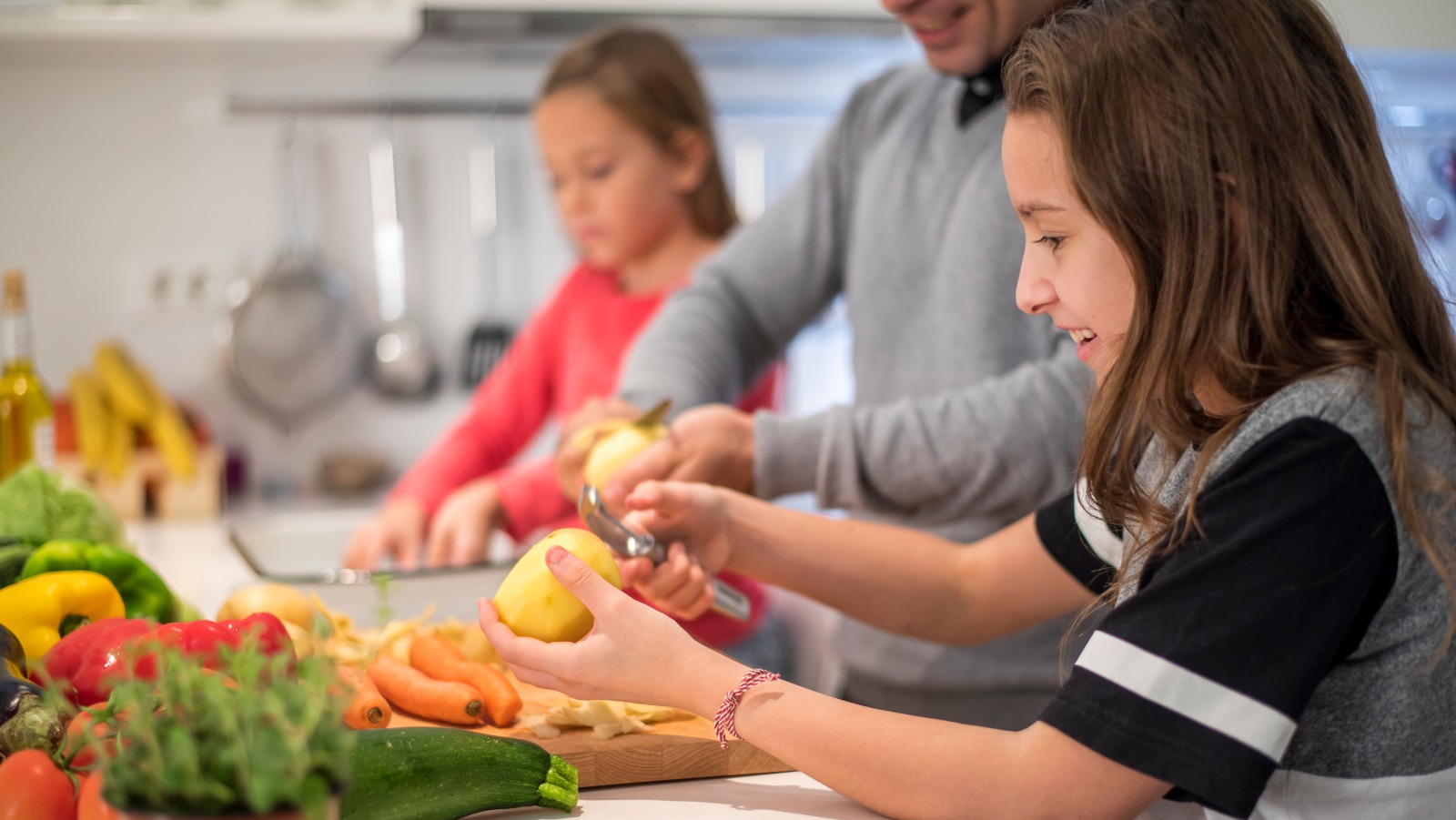 Gluten-free food guide puts good nutrition on the plate for kids