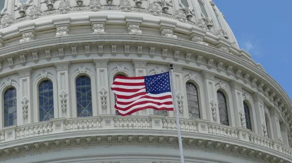 The CHA endorses the Joint OAH-AHA Statement - Image of Building and American Flag