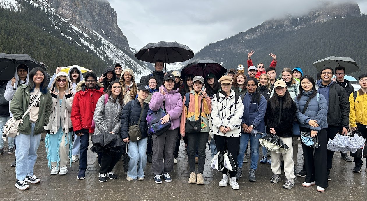Students group picture during Banff Trip
