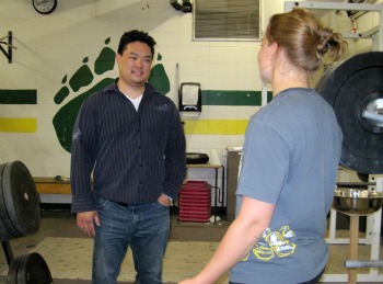 Dr. Loren Chiu working with one of his athletes