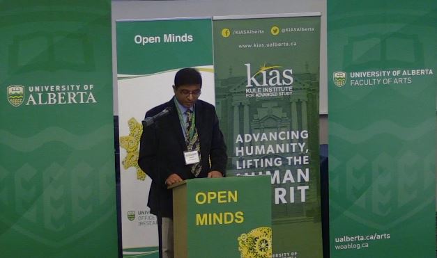 Sandeep Agrawal speaking about human rights and urban planning