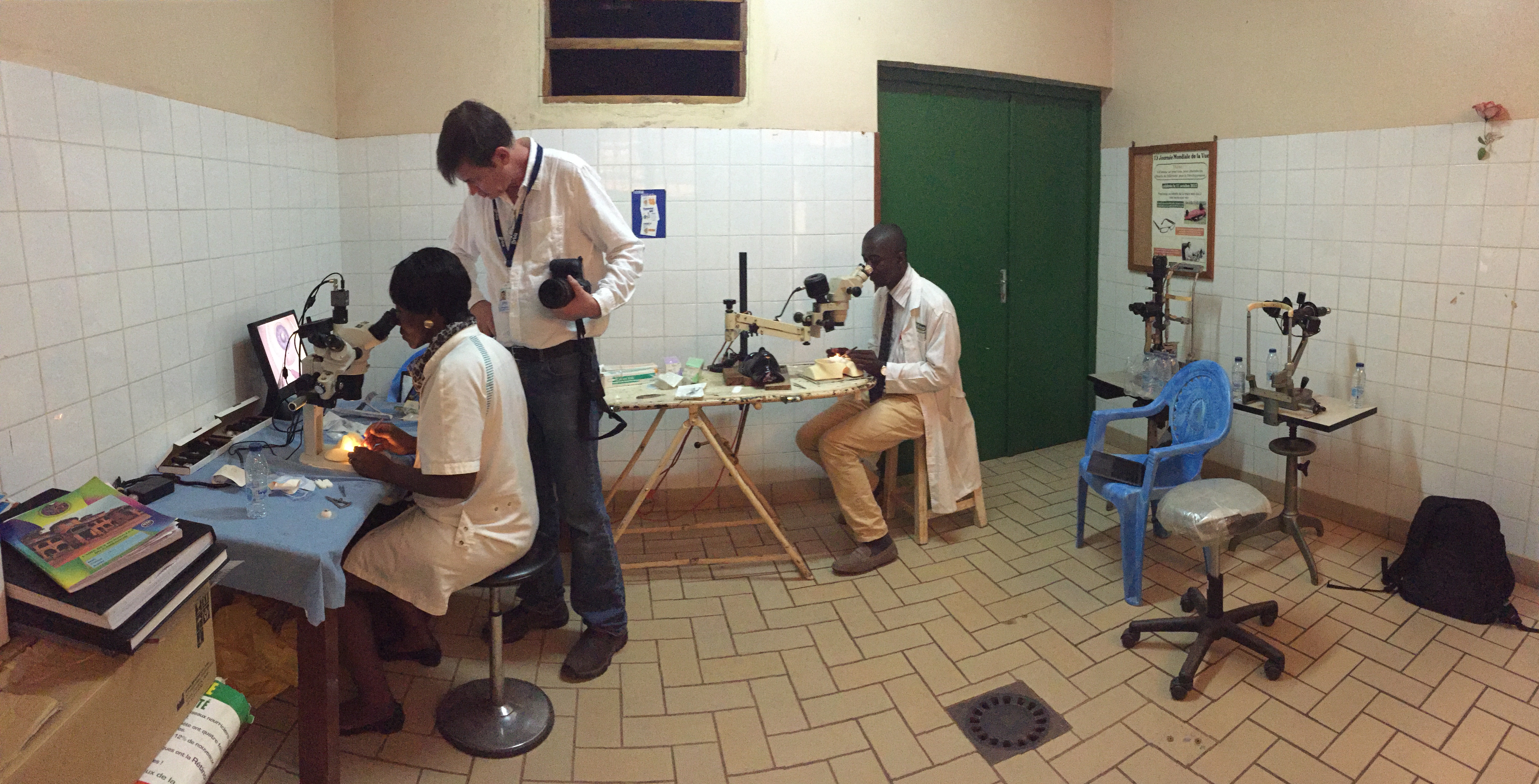 Dr. Charles Cole (Cornell University) leading a Glaucoma wet lab teaching session using model eyes in a Cameroon hospital