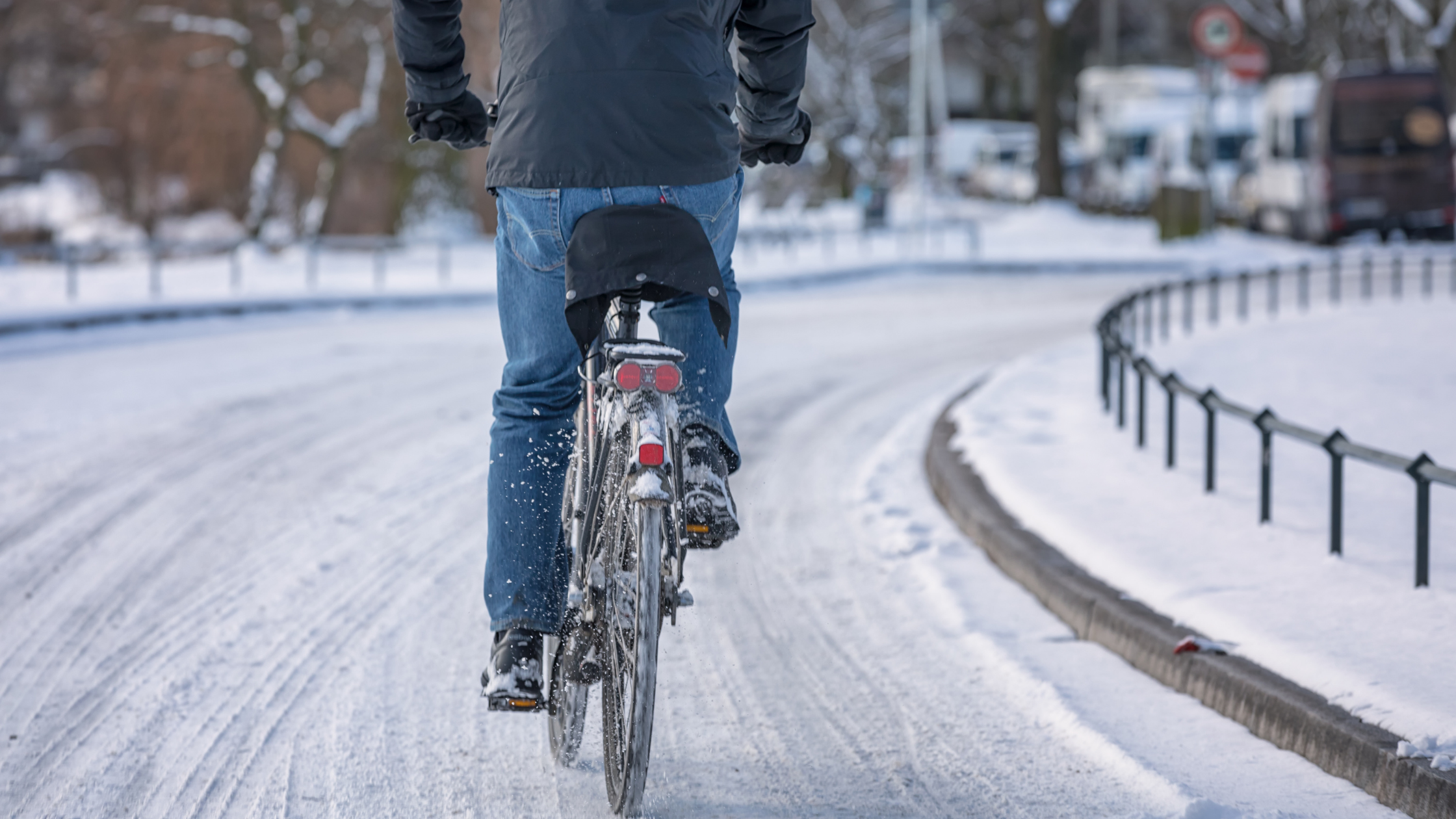 winter-cycling-banner.png
