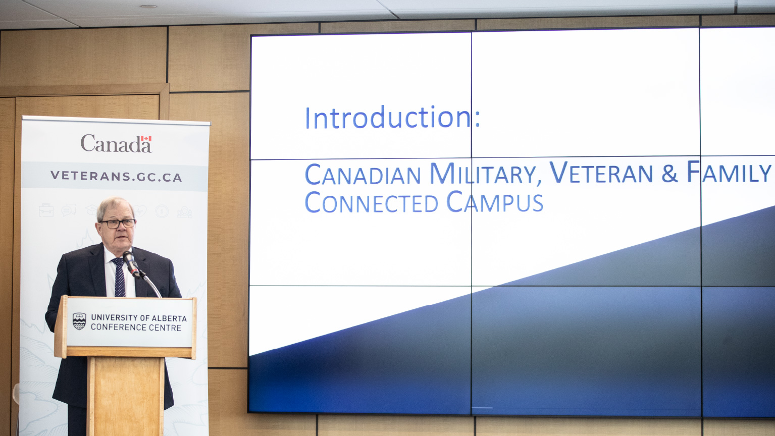 Lawrence MacAulay, Minister of Veterans Affairs of Canada