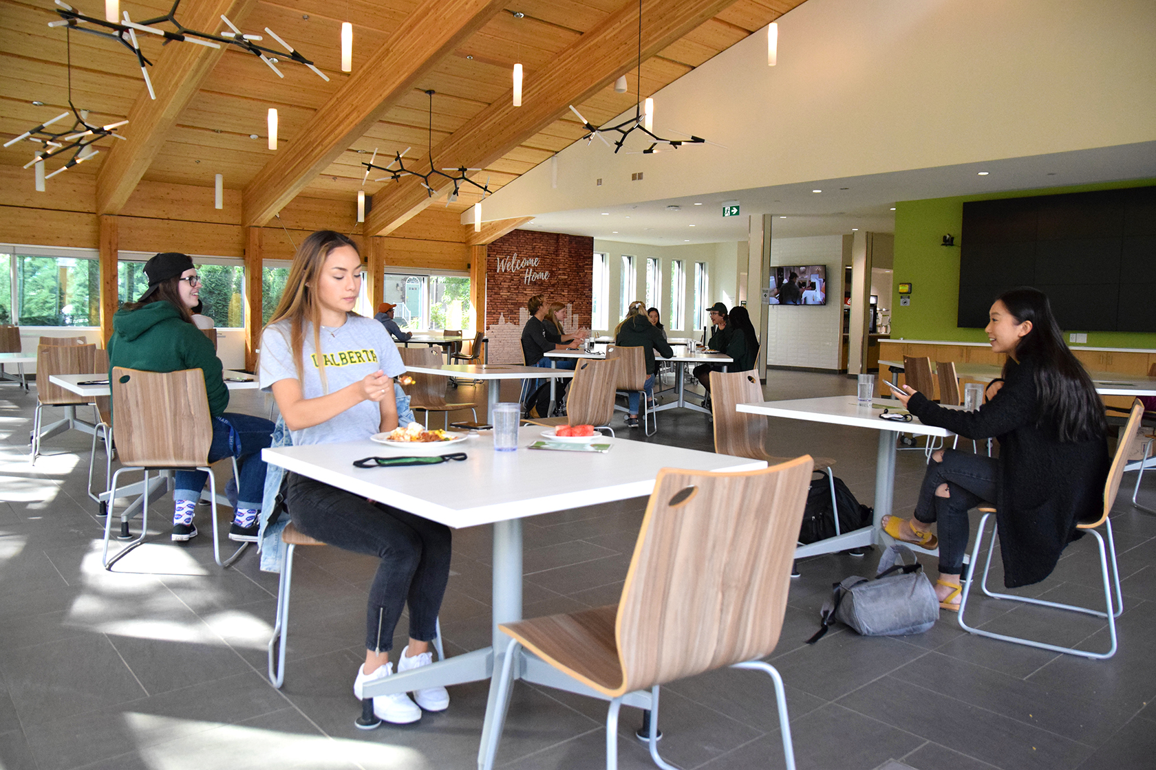 Students eating in residence dining hall during COVID