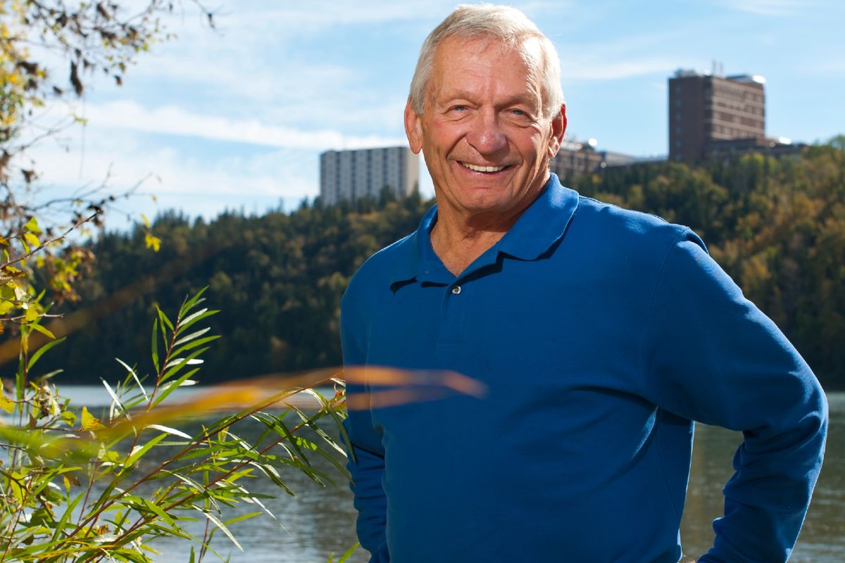 It is with great sadness that the University of Alberta and the Faculty of Science announce the passing of Dr. David William Schindler.