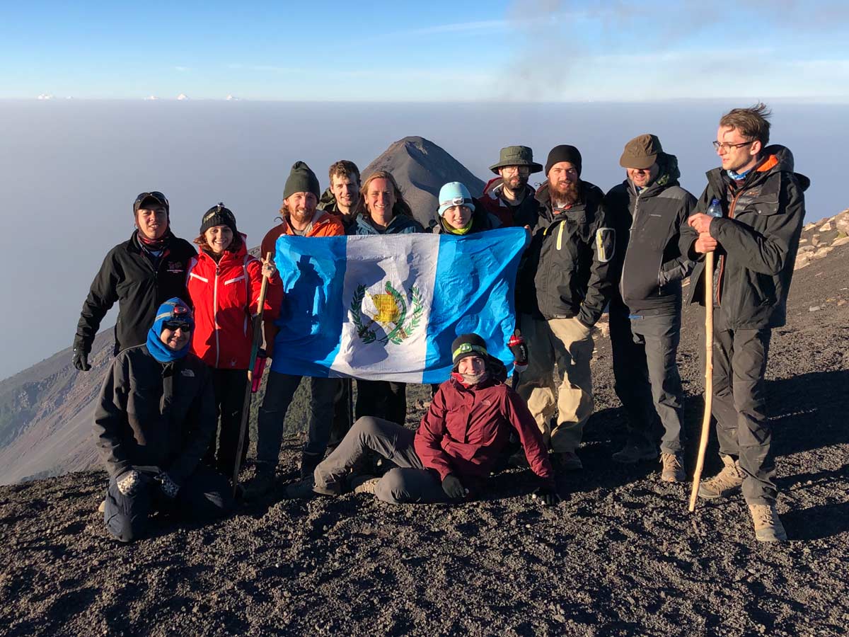 DERTS 2020 Fiedltrip pasrticipants at the peak of the Acatenango Volcano.