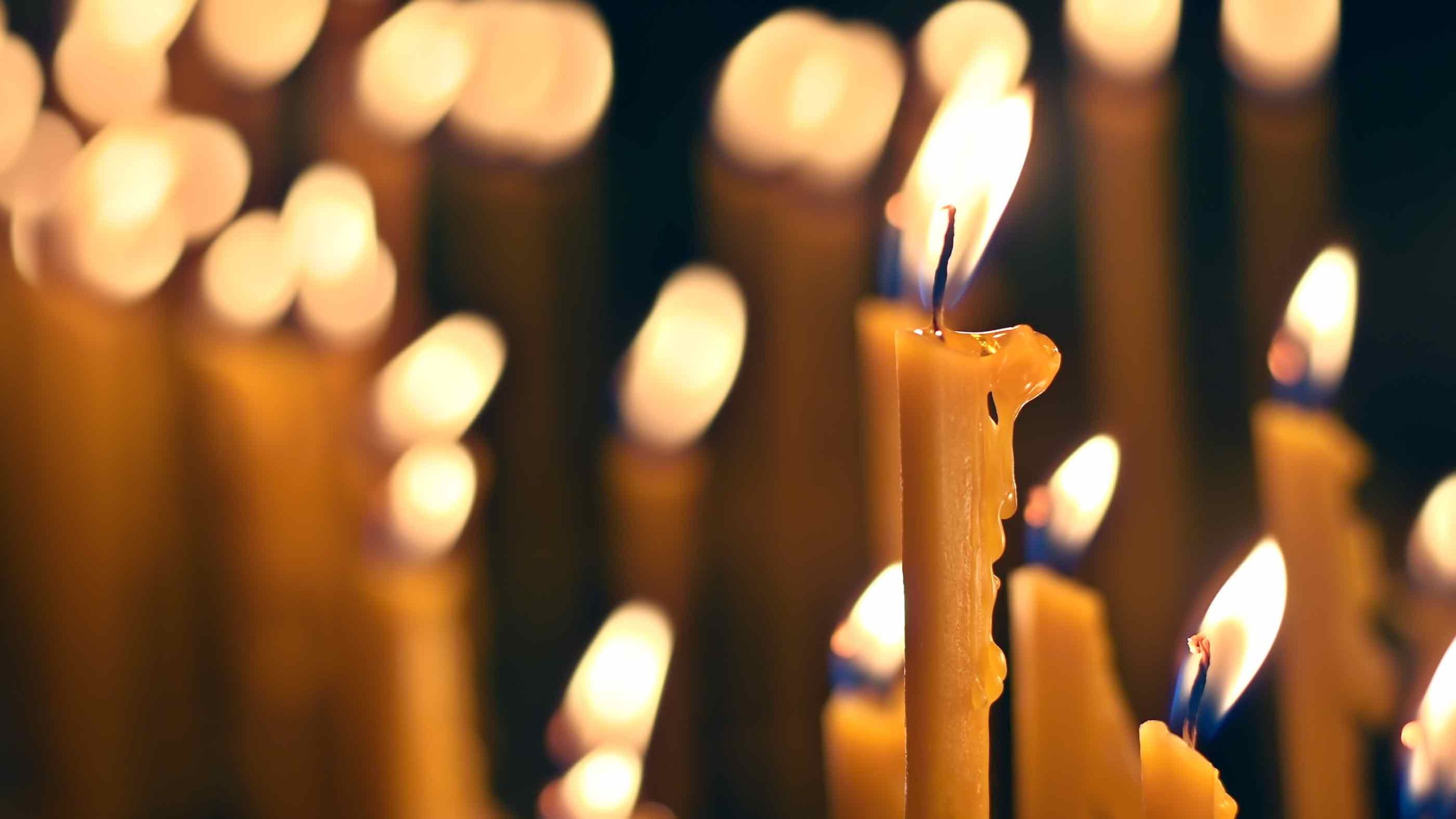Lit candles — memorial image