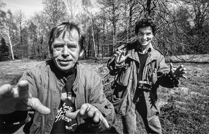 Vaclav Havel and Tomki Nemec in 1989.