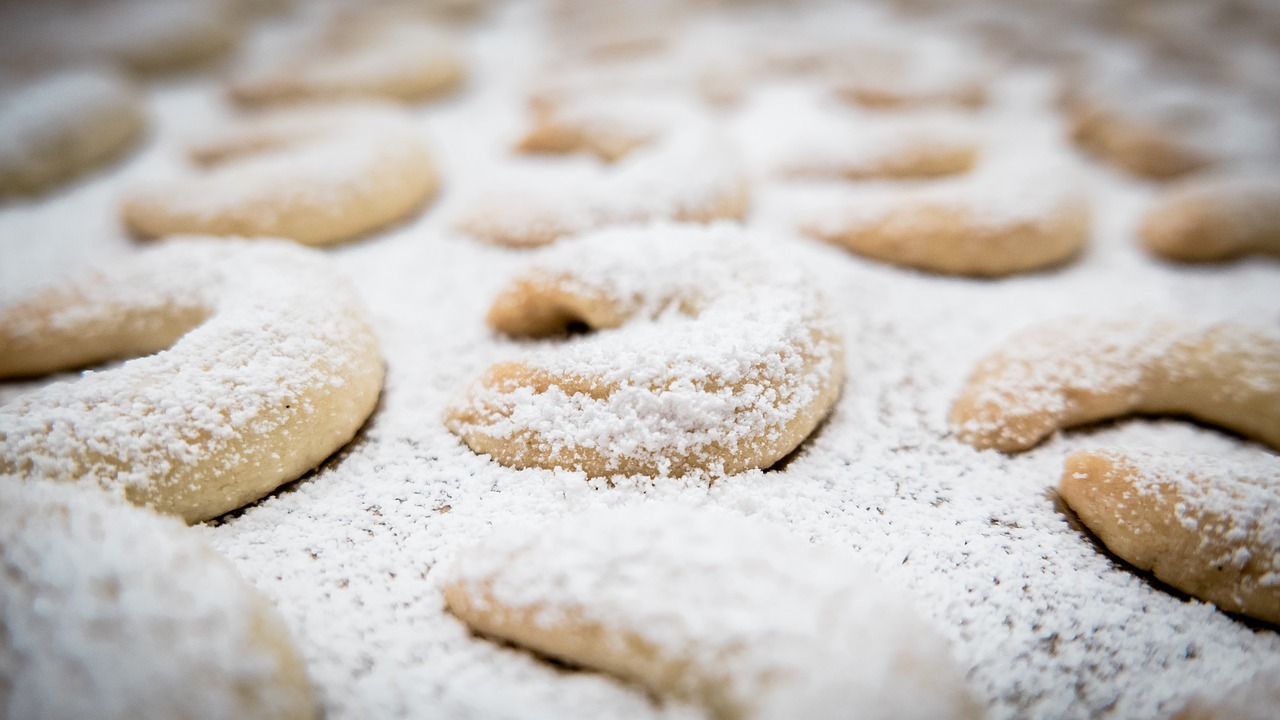 vanillekipferl-cookie-croissant-crescents-1943454.jpeg