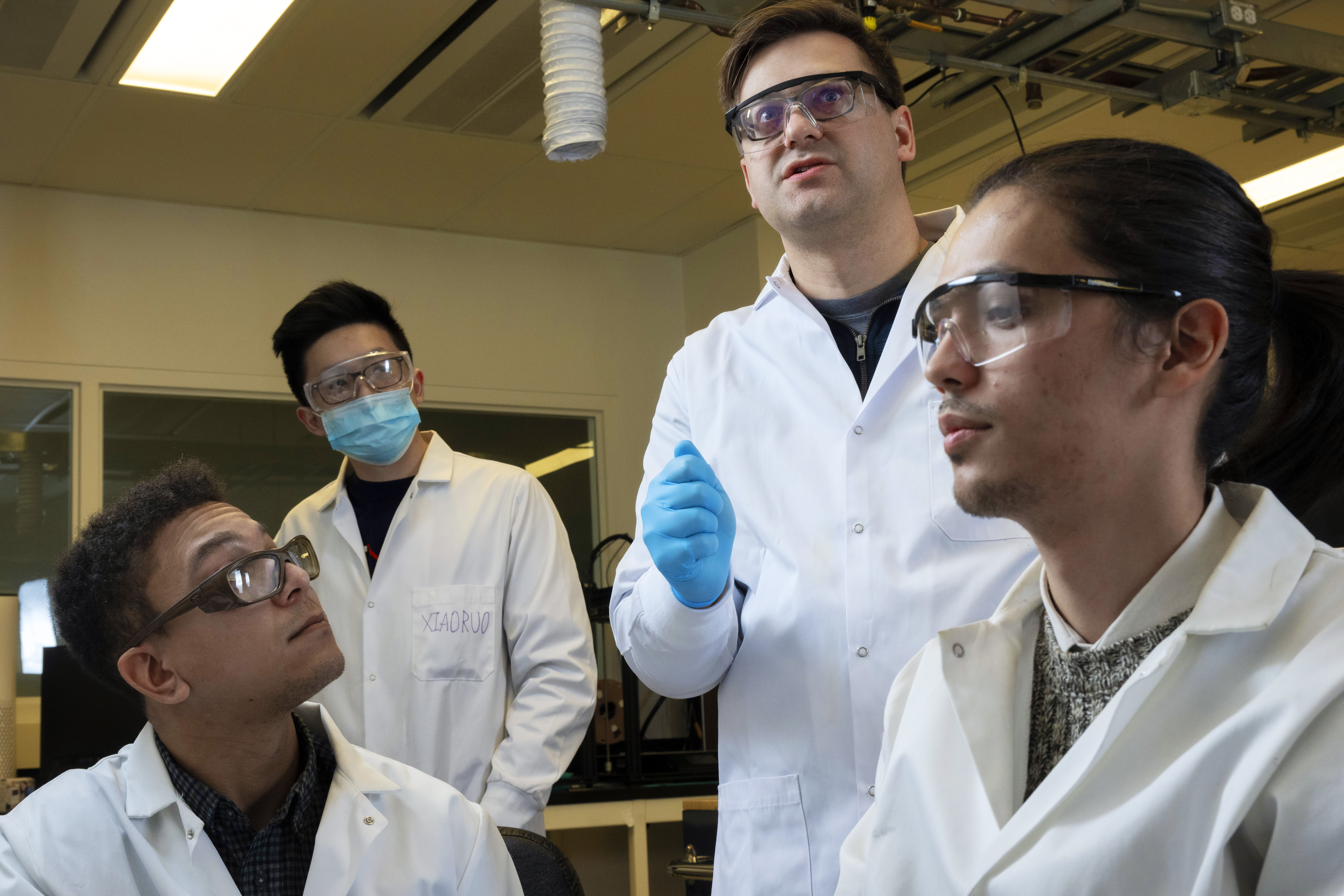 Collaboration in Dr. Sameoto’s Lab